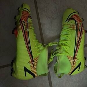 Yellow nike cleats size 5